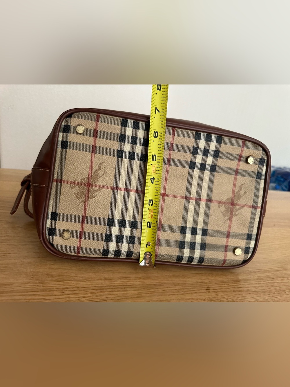 Burberry Nova Check Bucket Bag - Picture 5 of 14